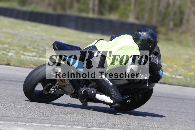 /Archiv-2025/03 04.04.2025 TZ Motorsport ADR/Gruppe gruen/77